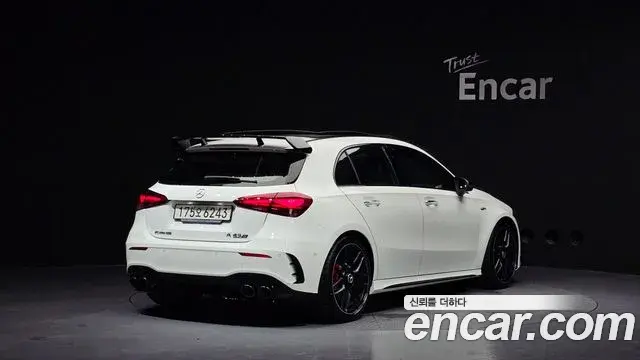 Mercedes-Benz A-Class 2025 — Photo 8/31