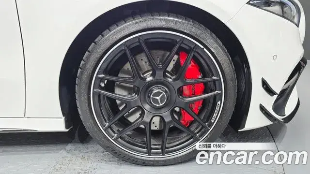 Mercedes-Benz A-Class 2025 — Photo 6/31