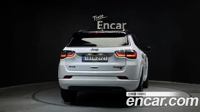 Jeep Compass 2022 — Şəkil 27/30