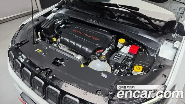 Jeep Compass 2022 — Şəkil 18/30