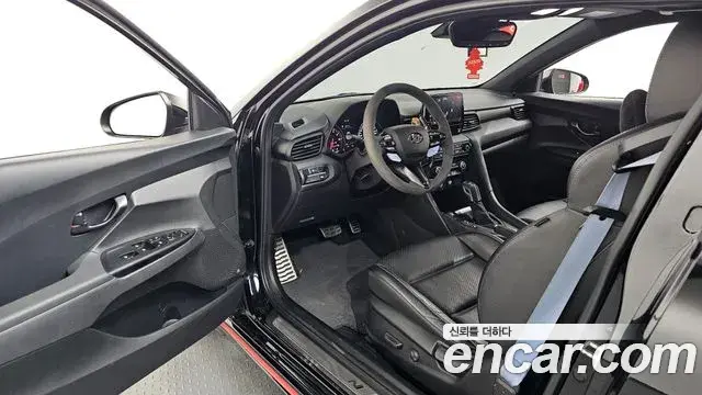 Hyundai Veloster 2021 — Фото 10/20