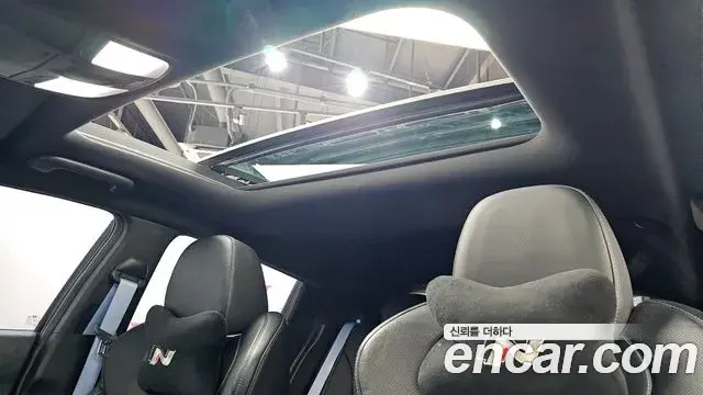 Hyundai Veloster 2021 — Фото 15/20