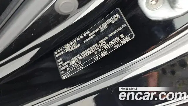 Hyundai Veloster 2021 — Фото 18/20