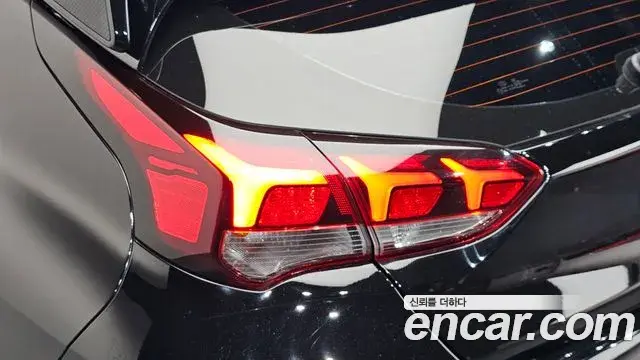 Hyundai Veloster 2021 — Şəkil 11/34