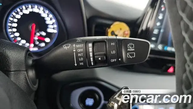 Hyundai Veloster 2021 — Şəkil 15/34