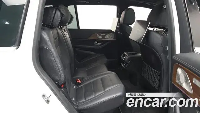 Mercedes-Benz GLS-Class 2021 — Photo 7/20