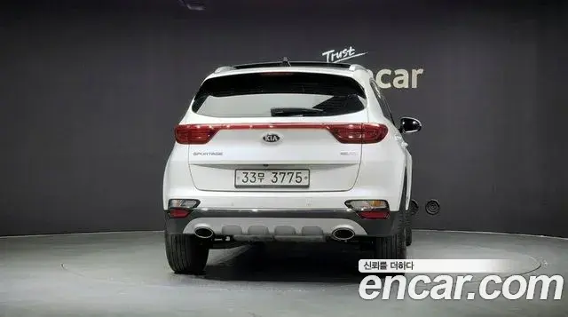 Kia Sportage The Bold 2019 — Фото 4/20