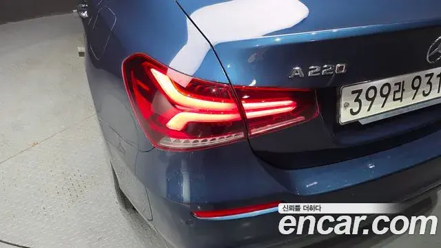 Mercedes-Benz A-Class 2020 — Şəkil 3/28