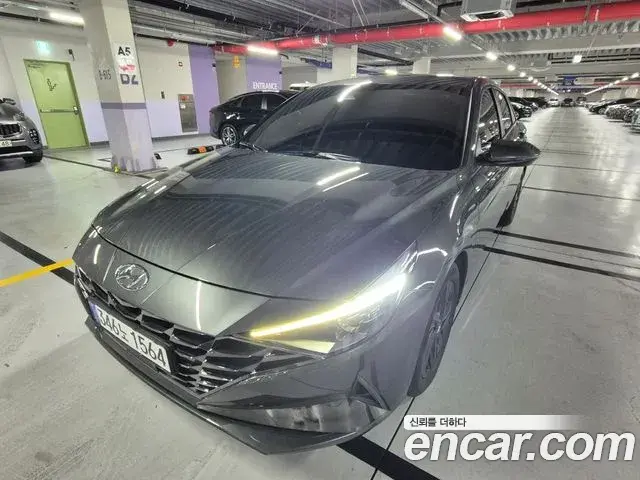 Hyundai The New Avante Hybrid 2022 — ფოტო 10/16