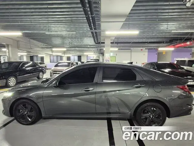Hyundai The New Avante Hybrid 2022 — ფოტო 14/16