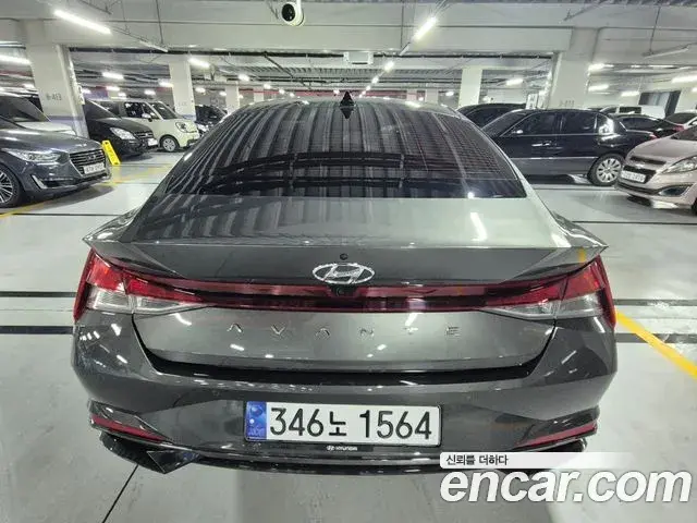 Hyundai The New Avante Hybrid 2022 — ფოტო 6/16