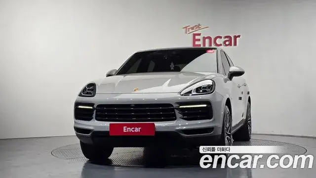 Porsche Cayenne 2021 — ფოტო 3/20