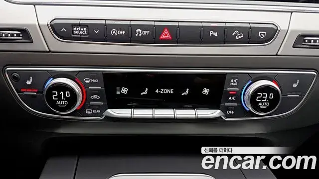 Audi Q7 2019 — ფოტო 12/18