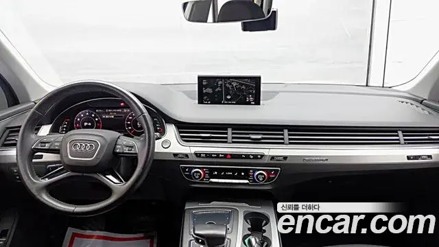 Audi Q7 2019 — ფოტო 10/18