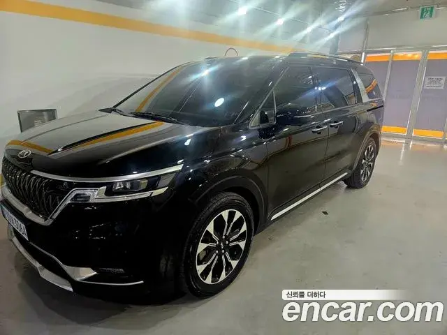 Kia Carnival 2021 — Фото 2/20