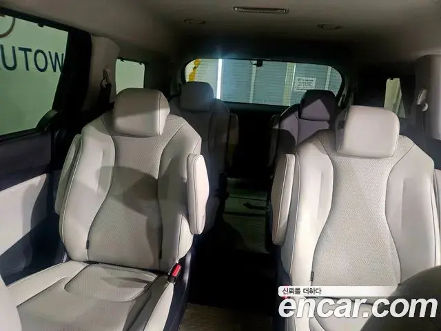 Kia Carnival 2021 — Фото 9/20
