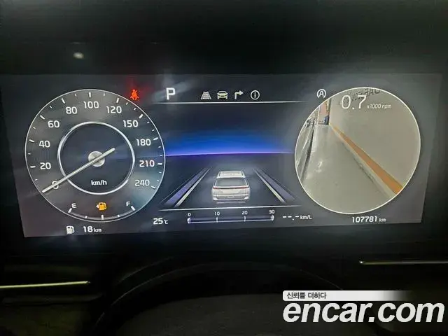 Kia Carnival 2021 — Фото 13/20