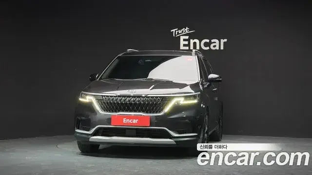 Kia Carnival 2021 — Фото 3/20