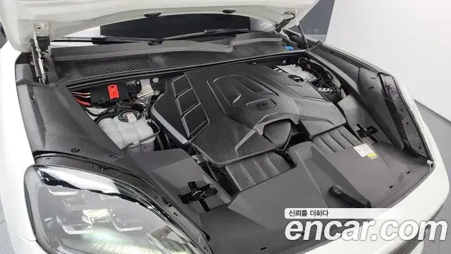 Porsche Cayenne 2023 — Şəkil 12/36