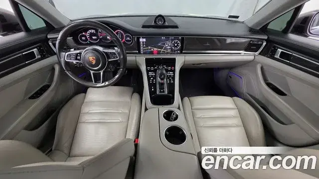 Porsche Panamera 2018 — Фото 6/20