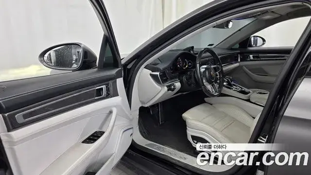 Porsche Panamera 2018 — Фото 9/20