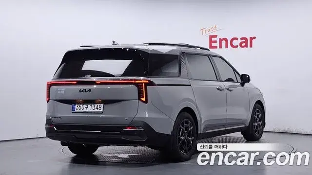 Kia Carnival 2025 — ფოტო 18/20