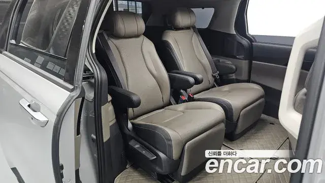 Kia Carnival 2025 — ფოტო 20/20