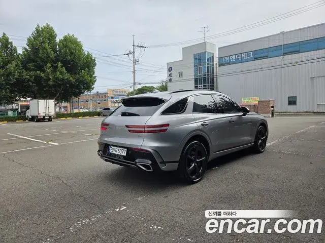 Genesis GV70 2024 — ფოტო 13/20