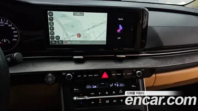 Kia Carnival 2021 — Фото 13/20