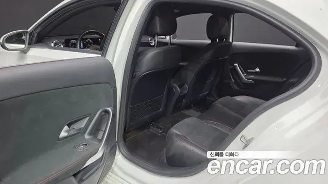 Mercedes-Benz A-Class 2021 — Photo 7/28