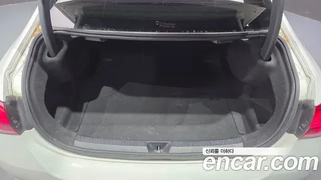 Mercedes-Benz A-Class 2021 — Photo 3/28