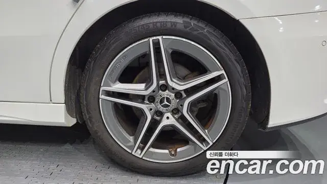 Mercedes-Benz A-Class 2021 — Photo 5/28