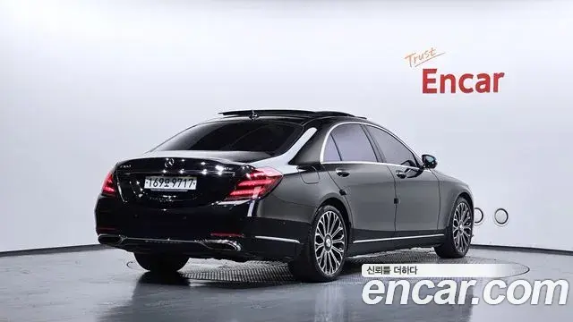 Mercedes-Benz S-Class 2019 — Фото 1/20