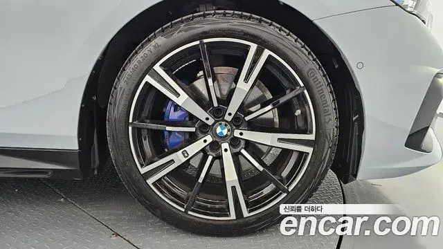 BMW 5 Series 2024 — Photo 4/41
