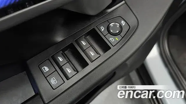BMW 5 Series 2024 — Photo 23/41