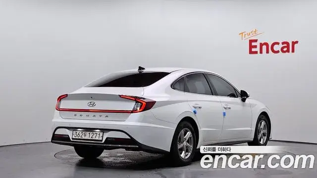 Hyundai Sonata 2019 — Фото 2/20