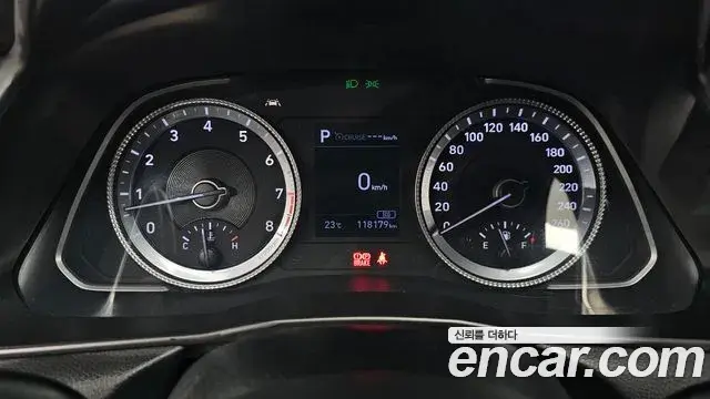 Hyundai Sonata 2019 — Фото 8/20
