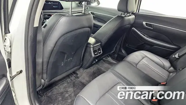 Hyundai Sonata Hybrid 2019 — Şəkil 13/29