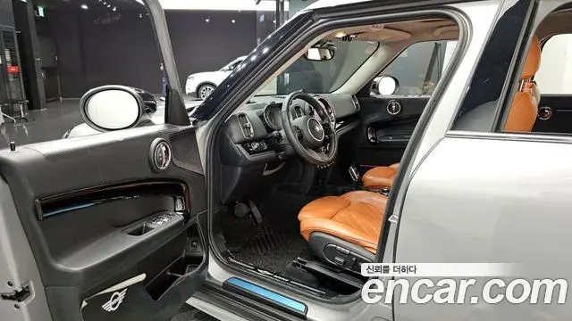 Mini Cooper Countryman 2024 — Фото 10/20