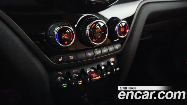 Mini Cooper Countryman 2024 — Фото 17/20