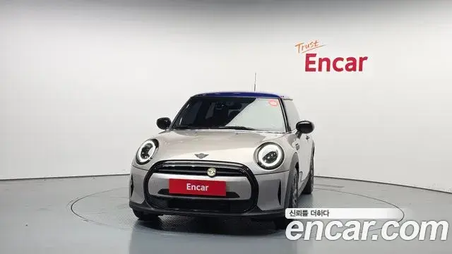 Mini Cooper 2021 — Photo 3/20