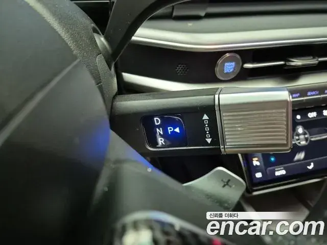 Hyundai Grandeur Hybrid 2023 — Şəkil 8/18