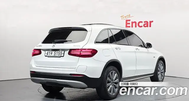 Mercedes-Benz GLC-Class 2019 — Şəkil 29/34
