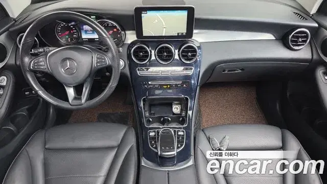 Mercedes-Benz GLC-Class 2019 — Şəkil 20/34