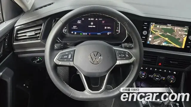 Volkswagen Jetta 2023 — Şəkil 12/20