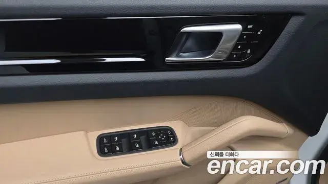 Porsche Cayenne 2019 — Фото 13/20