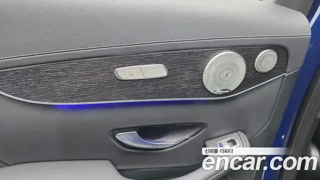 Mercedes-Benz GLC-Class 2021 — Photo 15/34