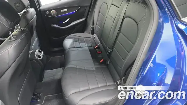 Mercedes-Benz GLC-Class 2021 — Photo 16/34