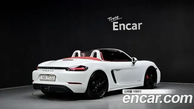 Porsche 718 Boxster 2019 — Фото 1/20