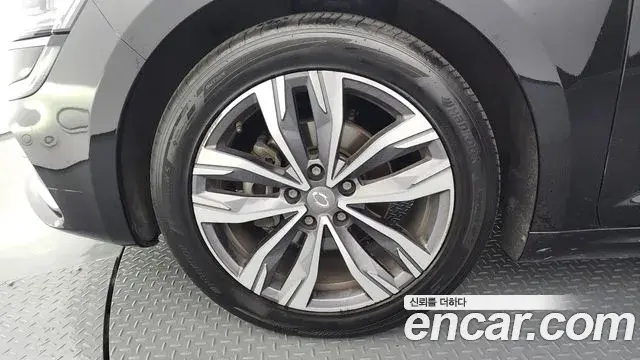 Renault Samsung SM6 2022 — ფოტო 22/34